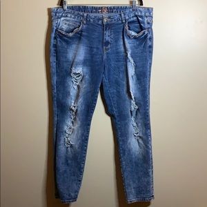 Love & Legend Distressed Stretchy Skinny Jeans